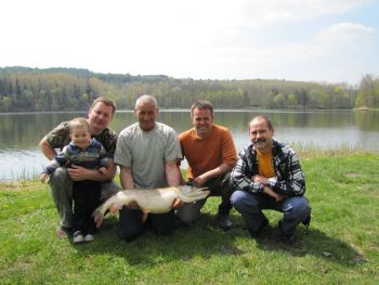 Legnagyobb teleptett csuka 11,8 kg